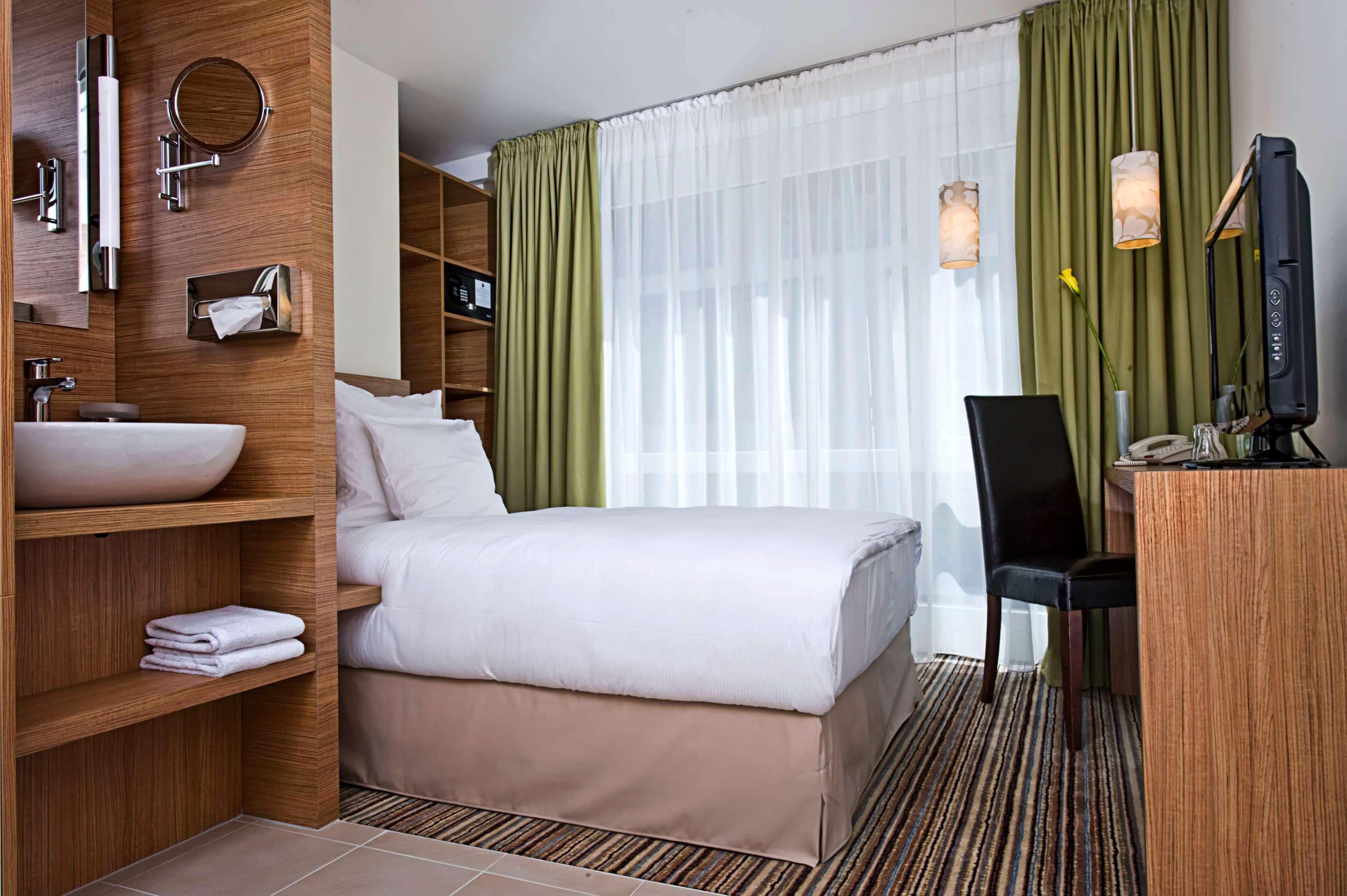 Wyndham Koeln Ξενοδοχείο Δωμάτιο φωτογραφία
