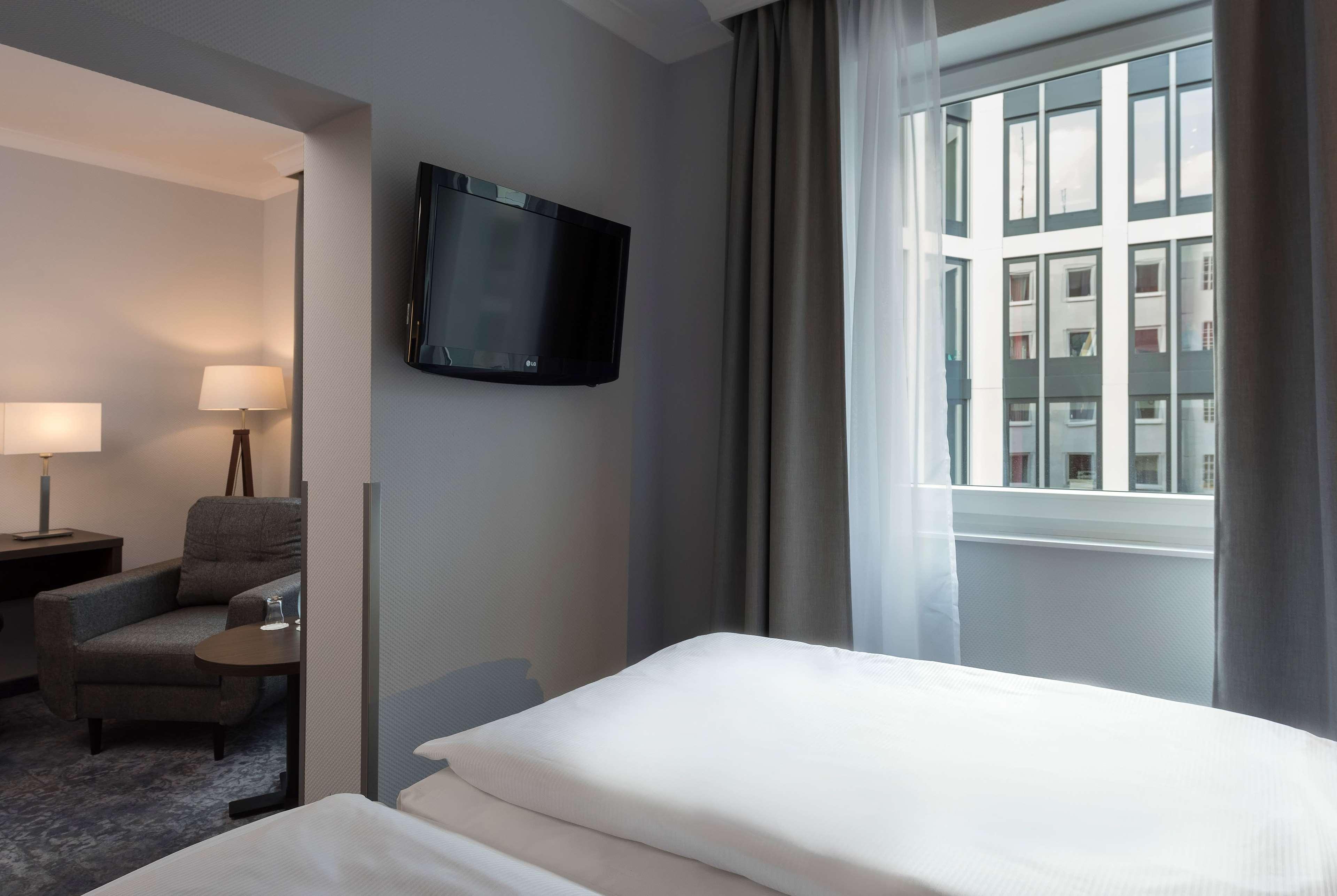 Wyndham Koeln Ξενοδοχείο Δωμάτιο φωτογραφία
